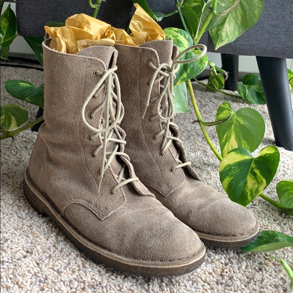 Clark’s Desert Mali Suede Laced Boots / 10 Womens